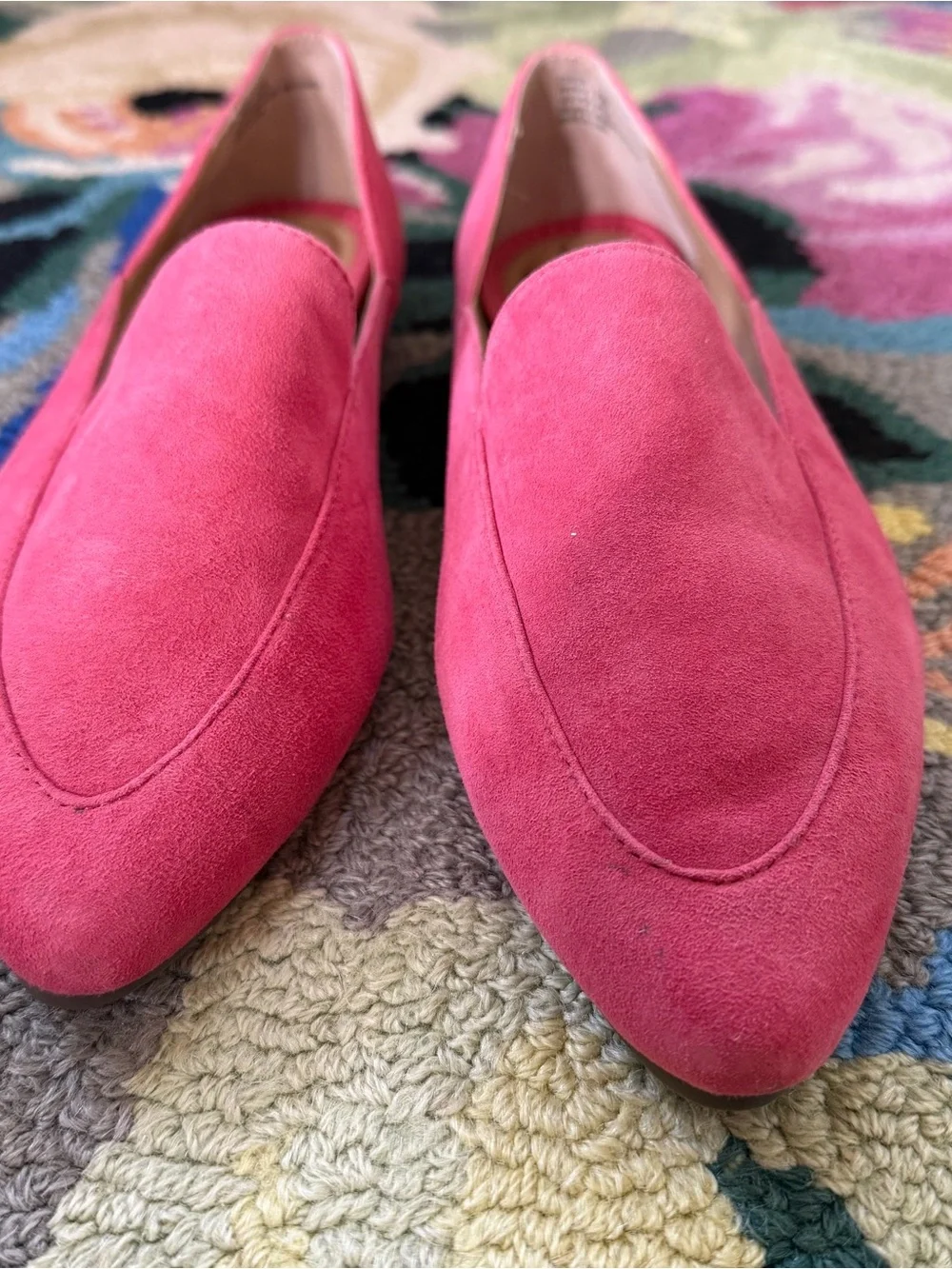 Me Too-Hot Pink Suede Leather Flat Loafer Shoe- size 9.5 EUC